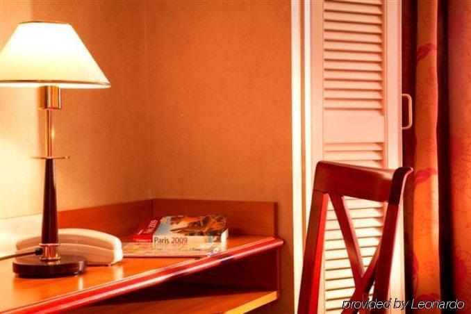 Eiffel Garibaldi Paris