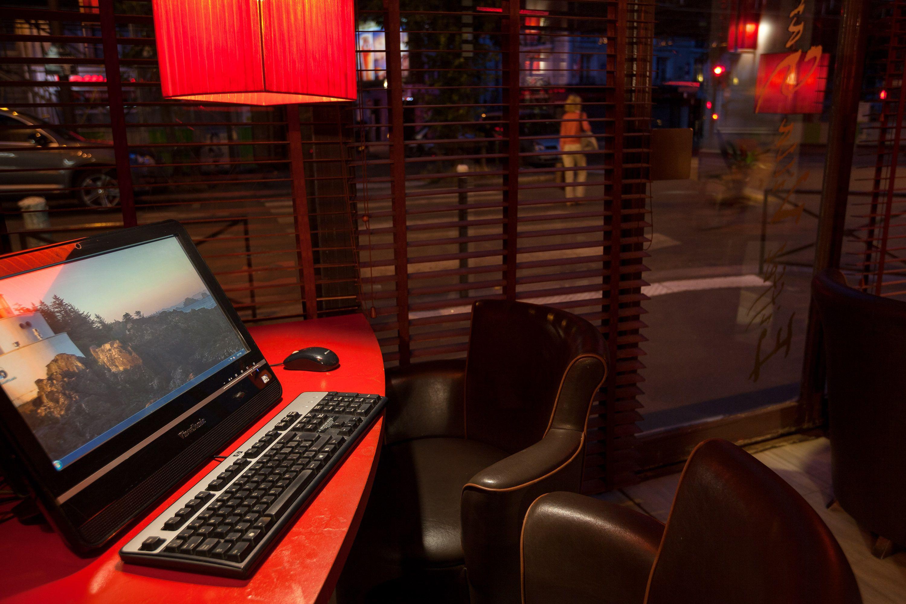 Eiffel Garibaldi Hotel 3*